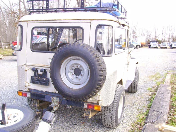 Name:  '74 FJ40 in Midland pic 2.jpg
Views: 163
Size:  54.8 KB