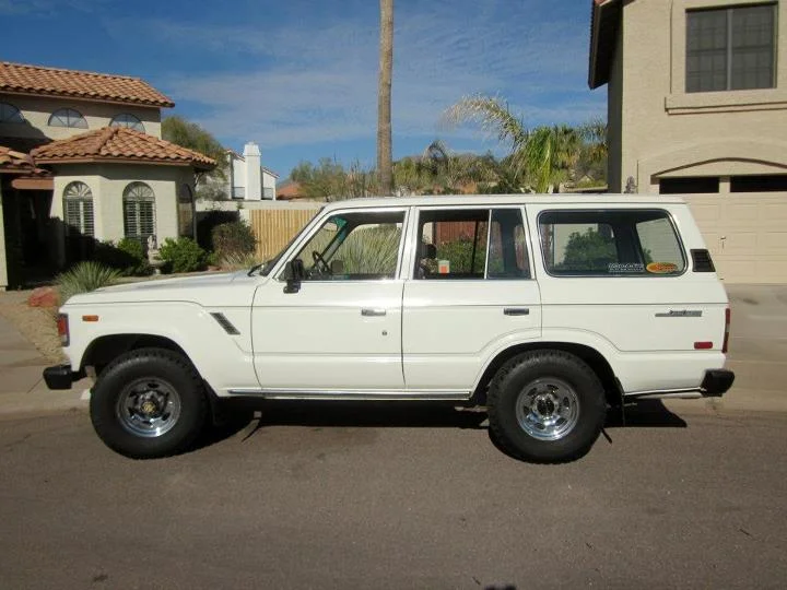 1985 toyota land cruiser bj60 #4
