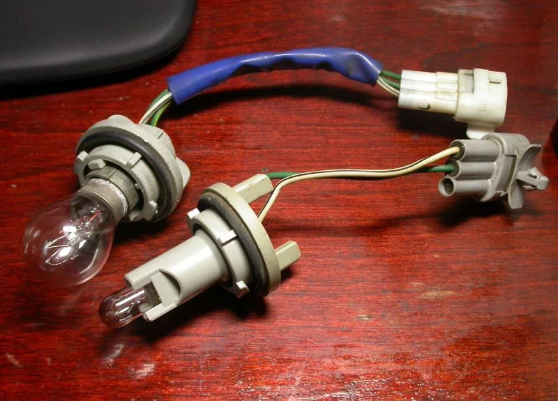 change toyota celica tail lamp bulb 2003 #7