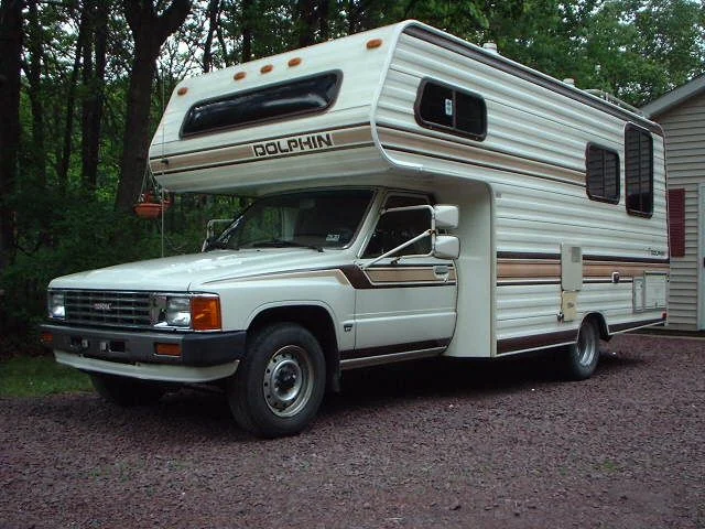1985 toyota dolphin camper #6