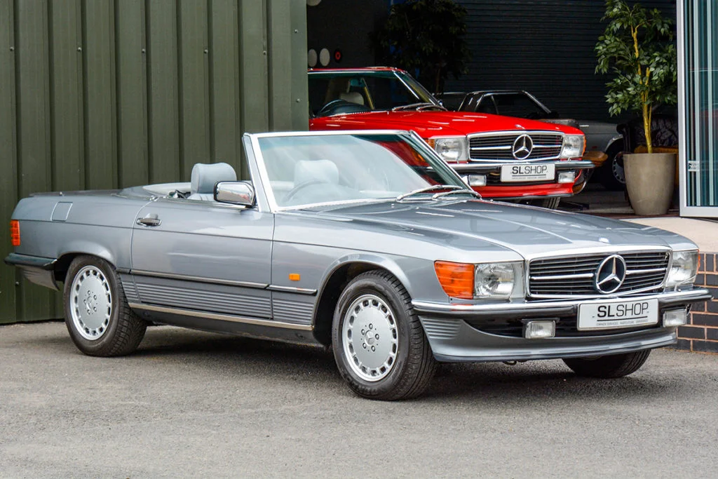 0005_R107-SL-PEARL-GREY-1024x683.jpg