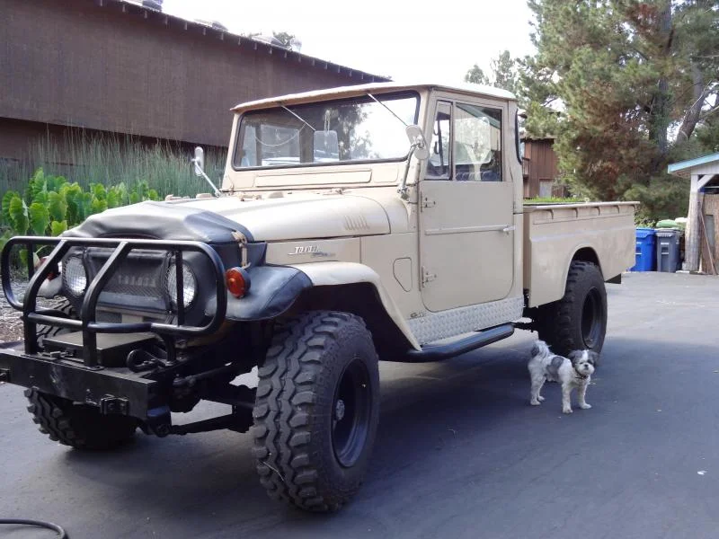 004 exterior of Fj45.webp