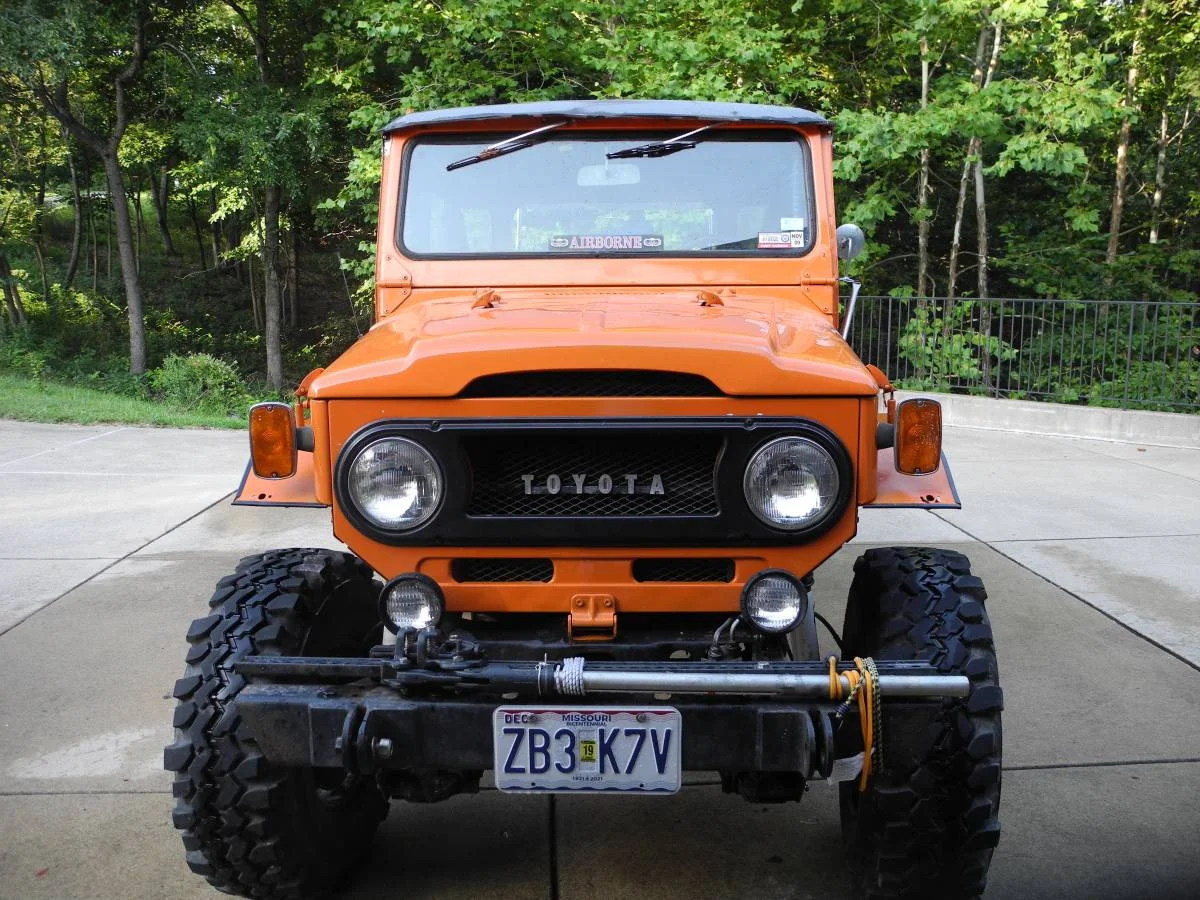 Defiance, MO - 1972 FJ40 with an IH8MUD sticker