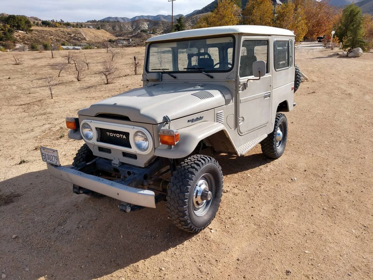 1978 Toyota Landcruiser - LA Tan Hard Top