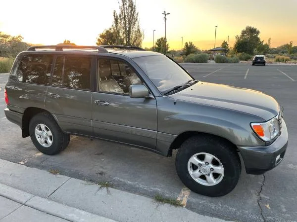 Salt Lake City: 2000 Landcruiser 100 Series Grey Mica