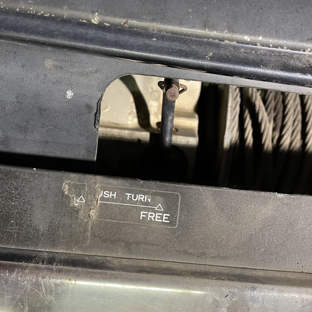 03-Toyota-Winch-missing-lock-handle.webp