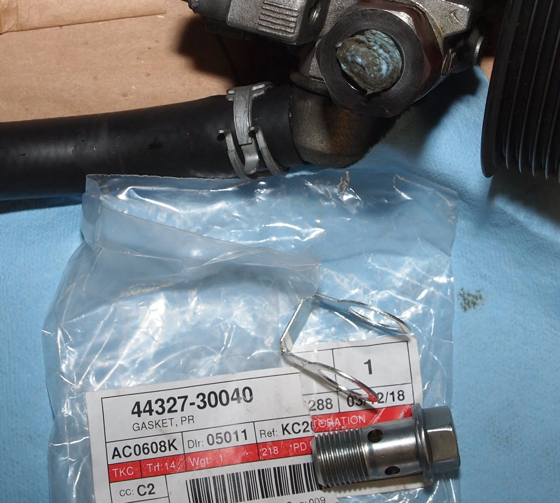 Real time help. Power steering feed bolt | IH8MUD Forum | Toyota, Lexus ...