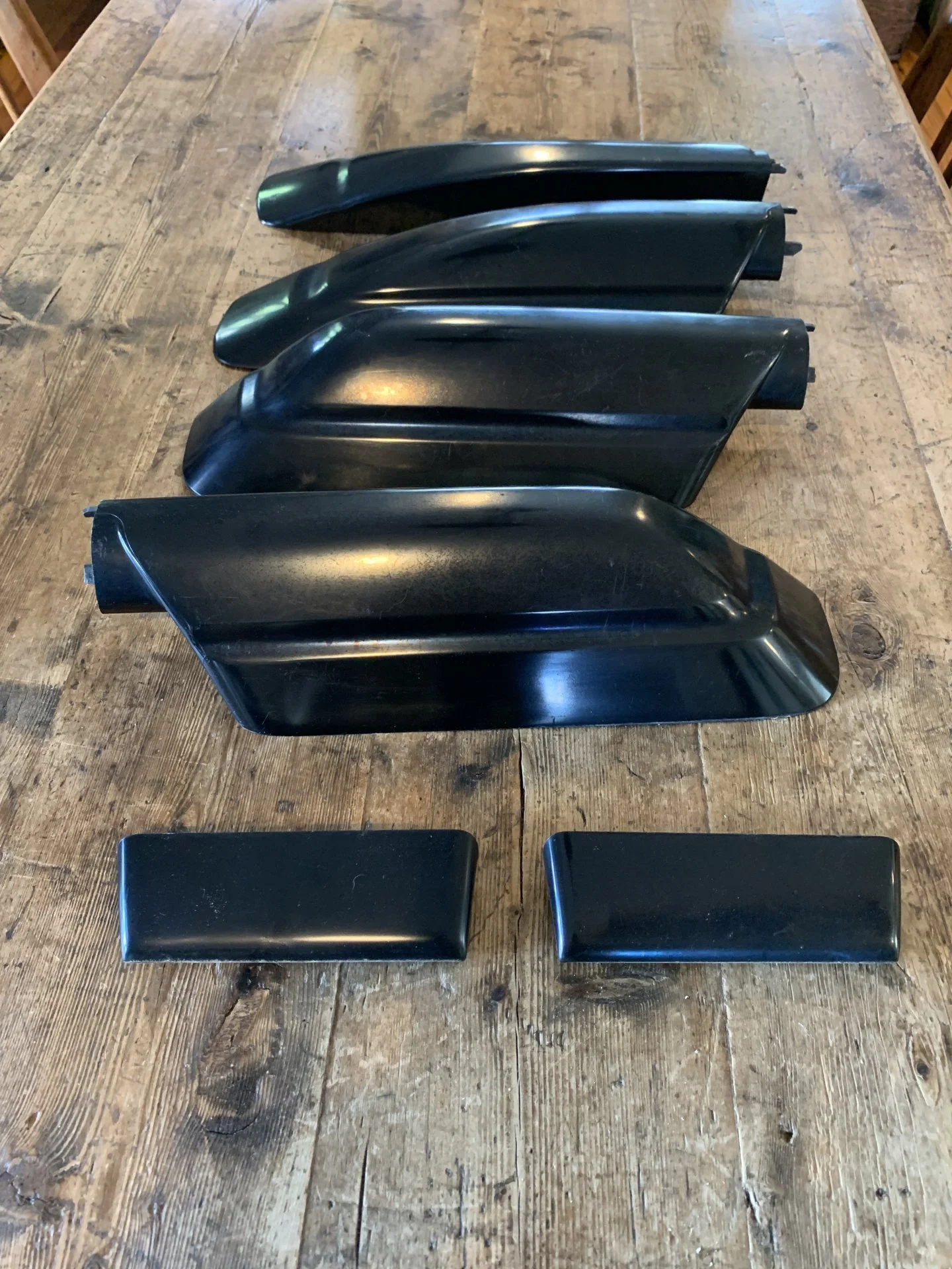 04 LC roof rack end caps.webp