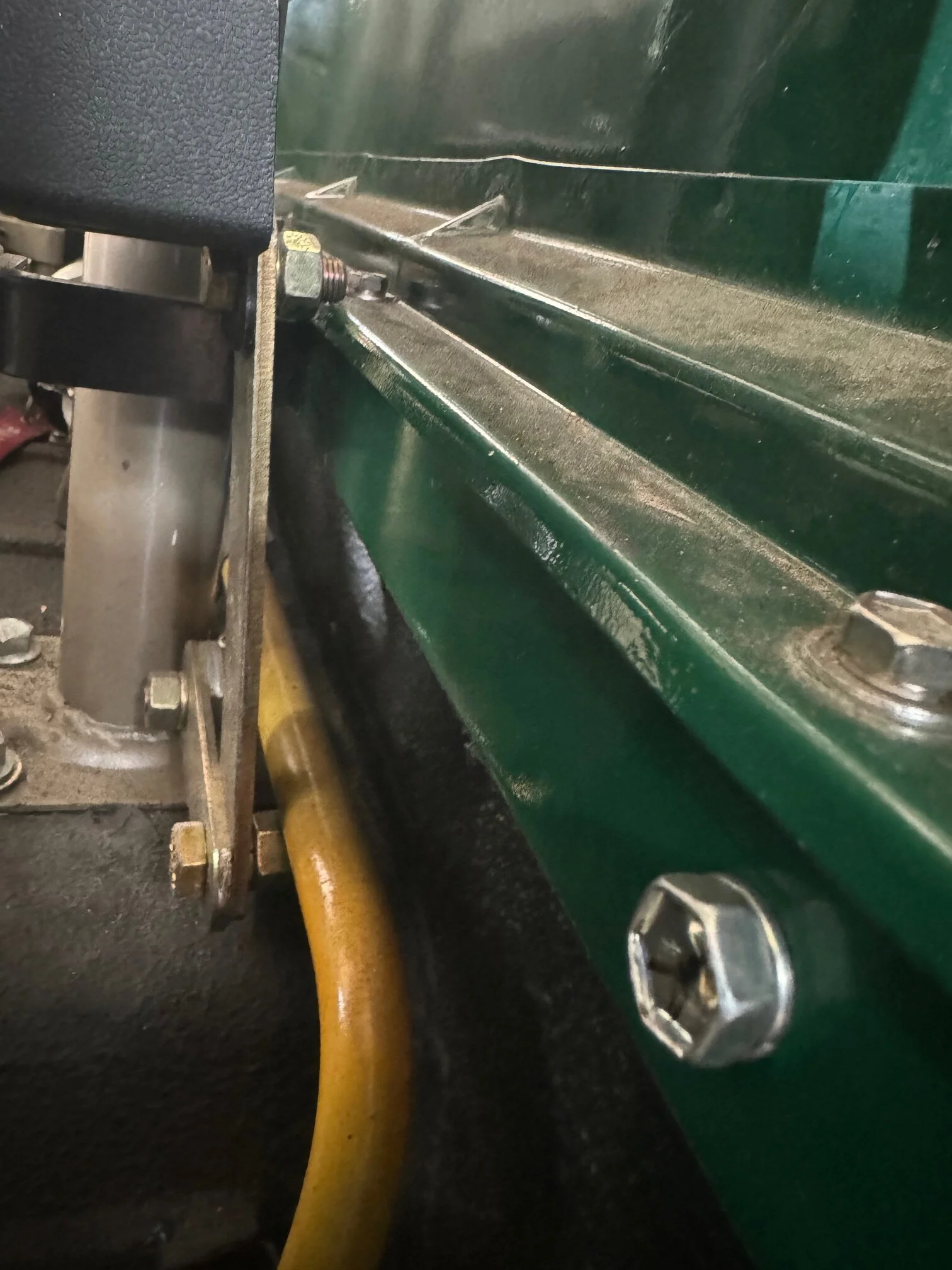 06.05.2024.Front Seat Belt Retractor Mounting.3.webp