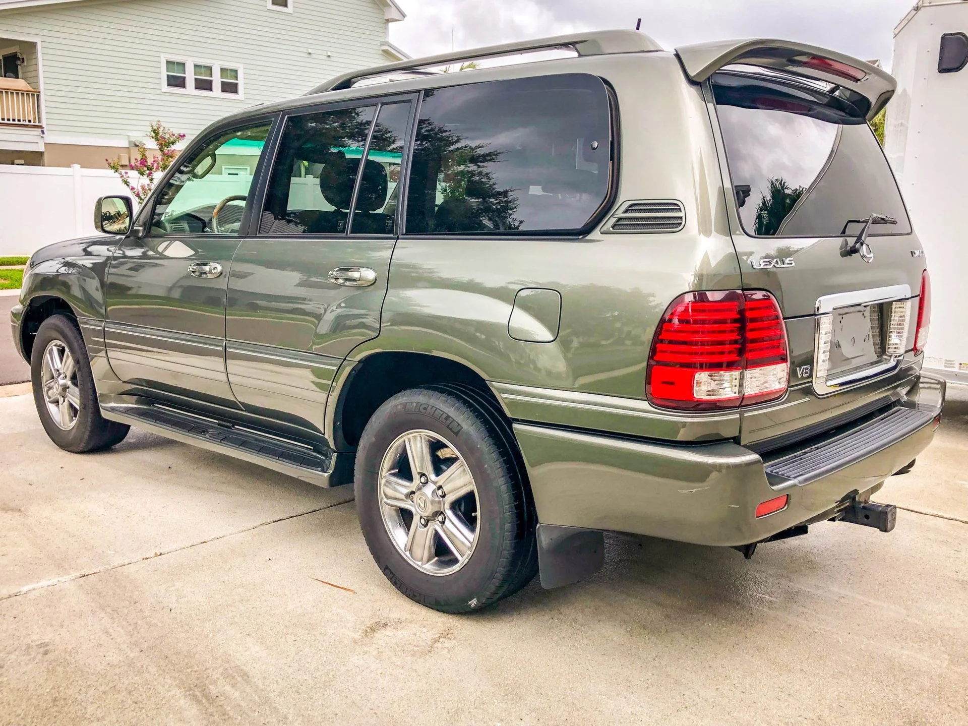 06-lx470-2.jpg