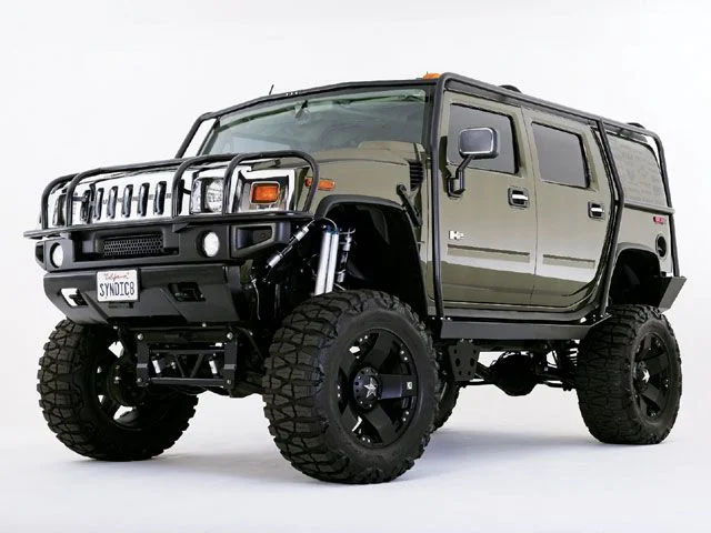 0708tr_01_z+hummer_h2+front_view.webp