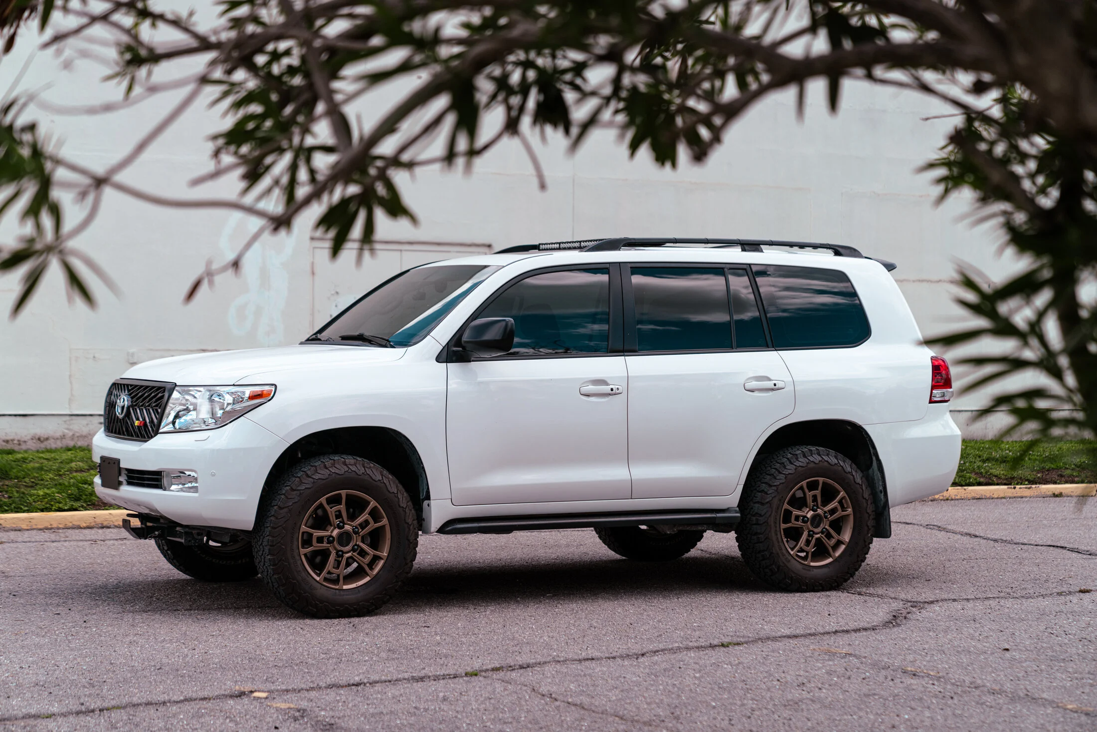 08-Land-Cruiser-6.webp