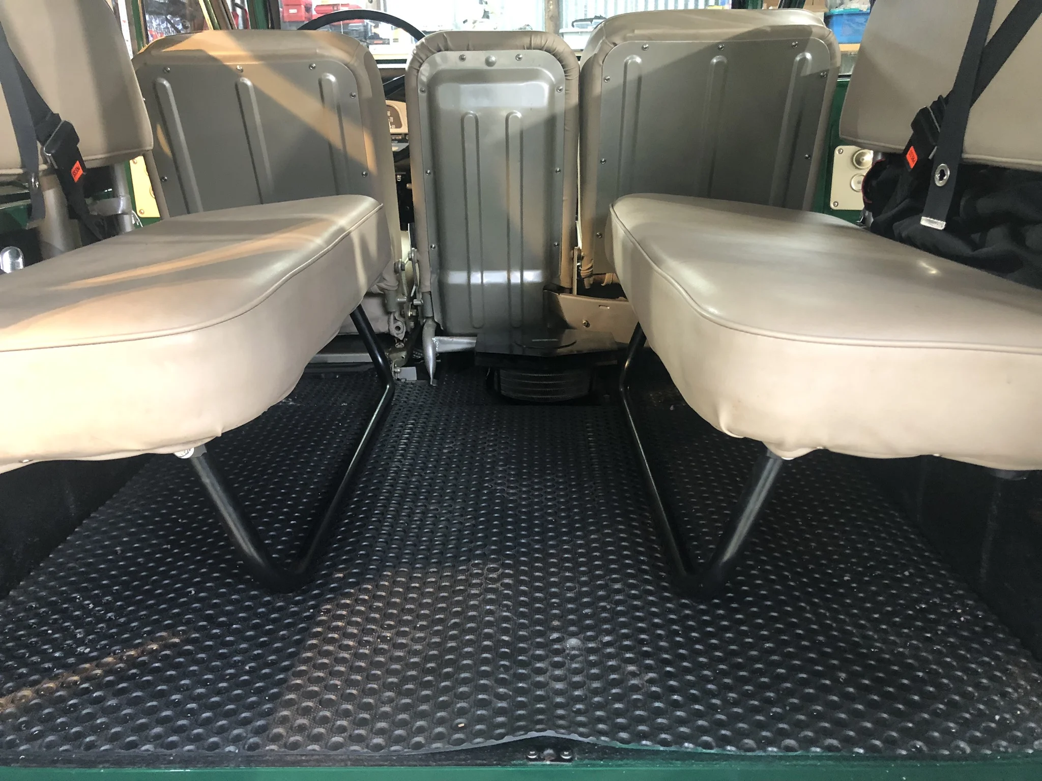 09.16.2023.Folding  Jump Seat Legs.1.webp