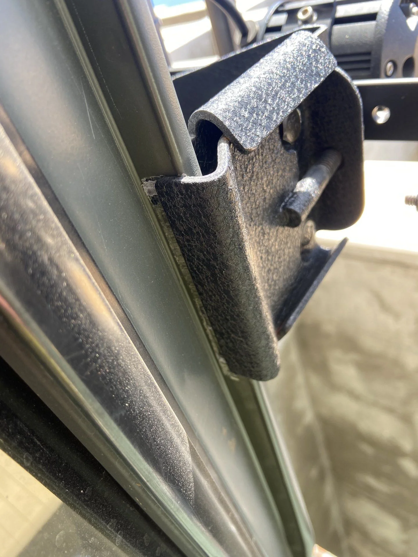 Roof rack best sale gutter clamps