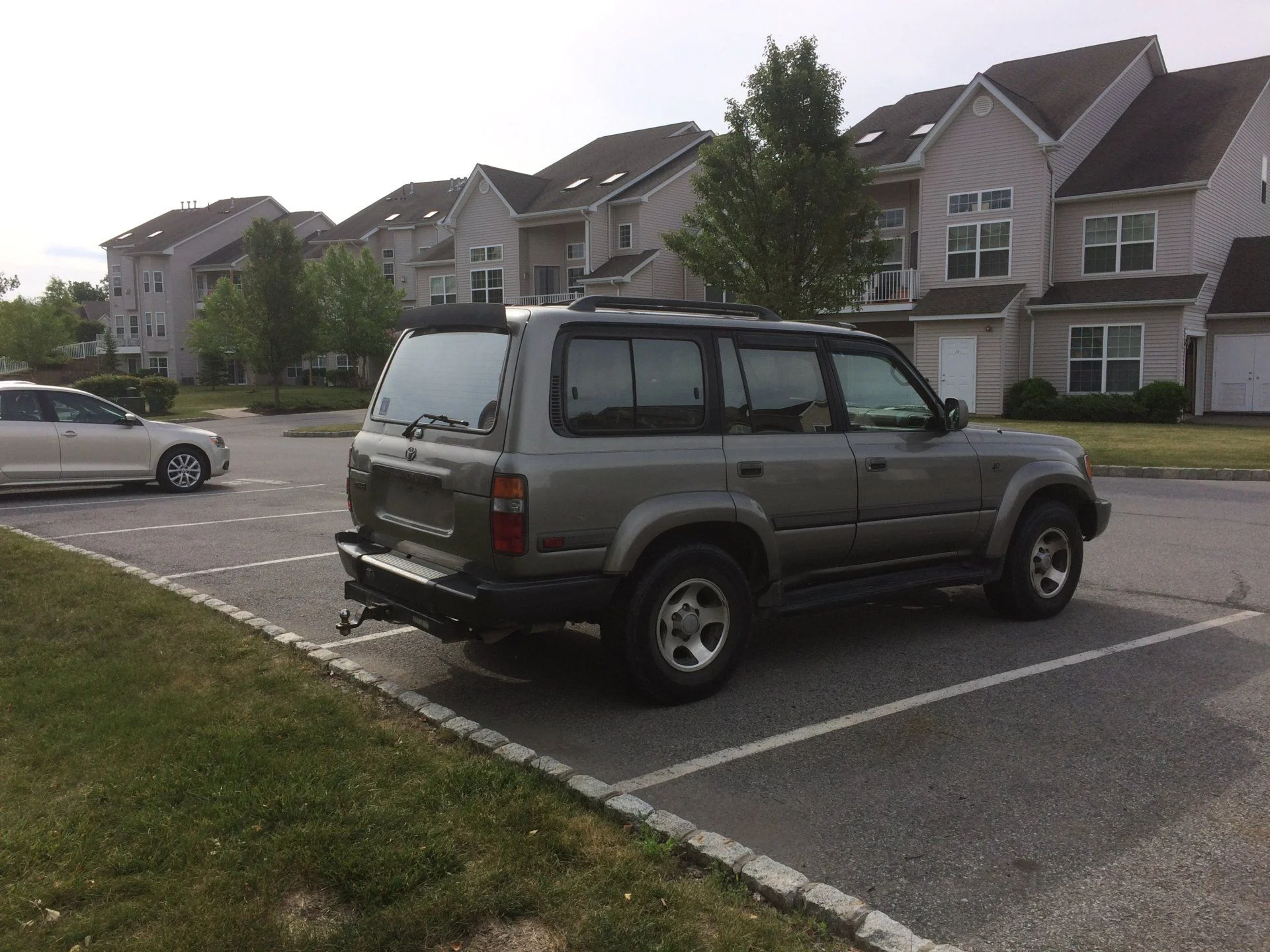 *SOLD* 1997 40th Anniversary FZJ80 - NY USA