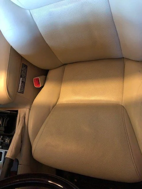 1 seat ft.webp
