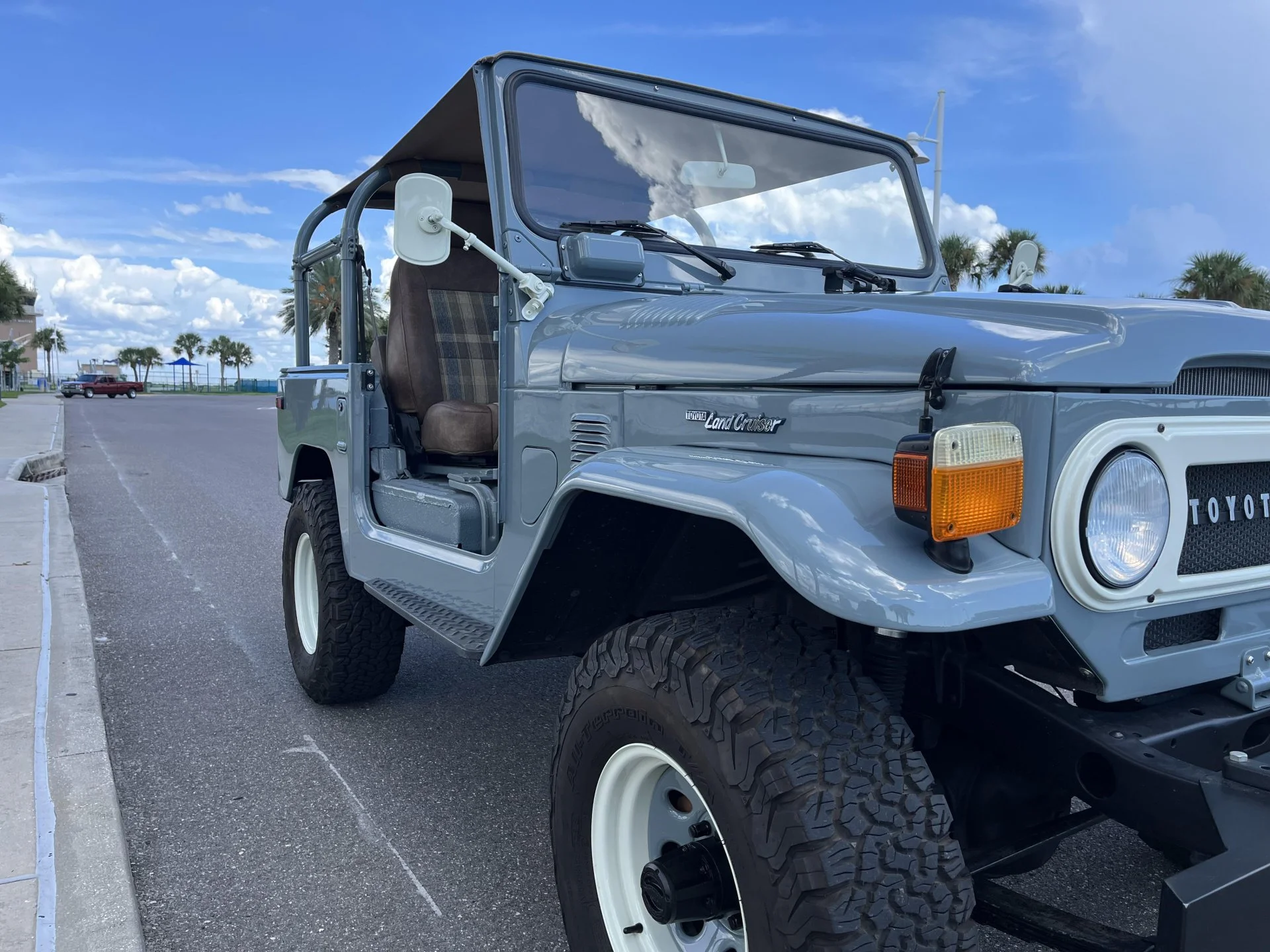 Tampa Bay / 1977 FJ40 NEW PRICE
