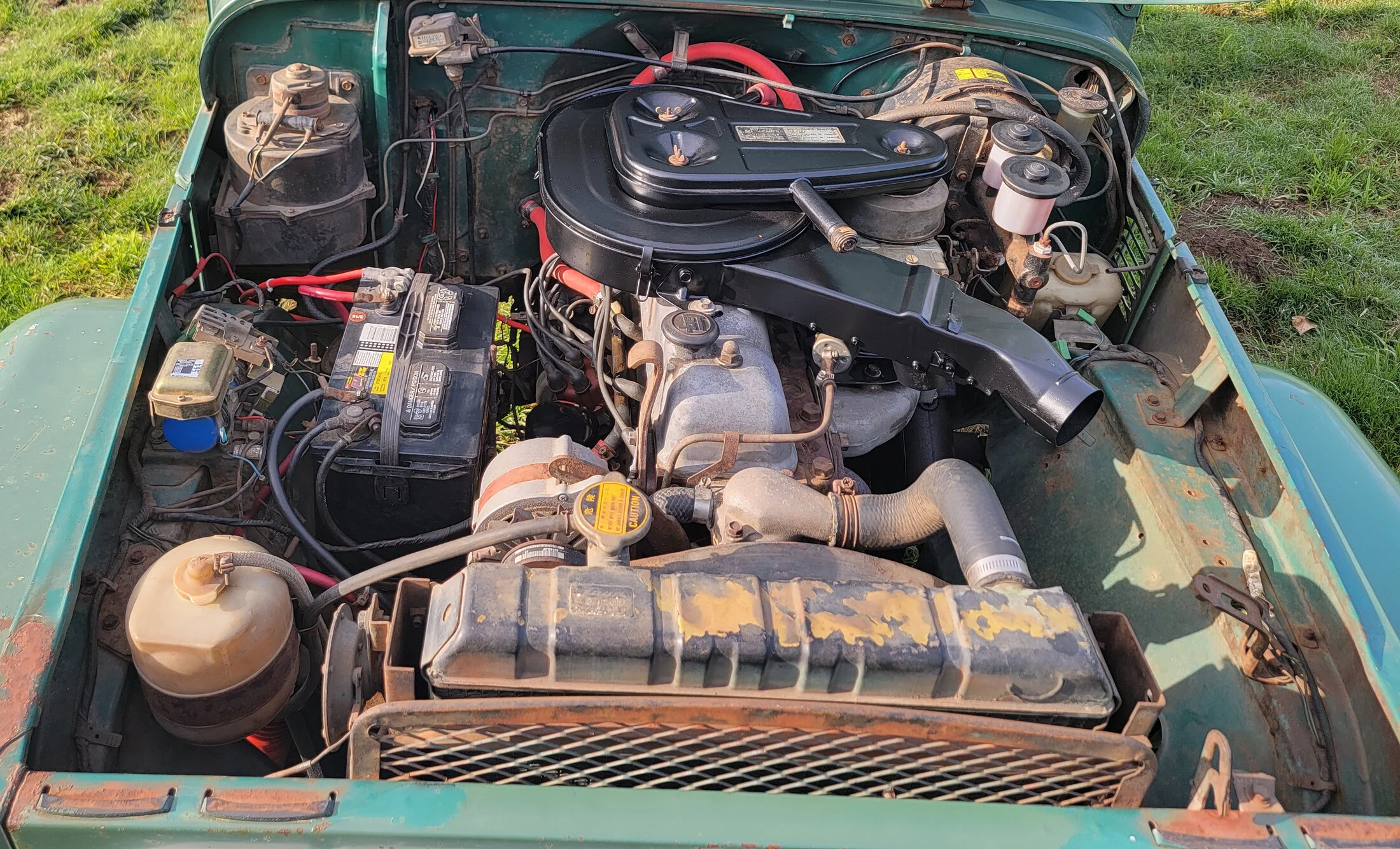 10 - FJ40 Motor 1.webp