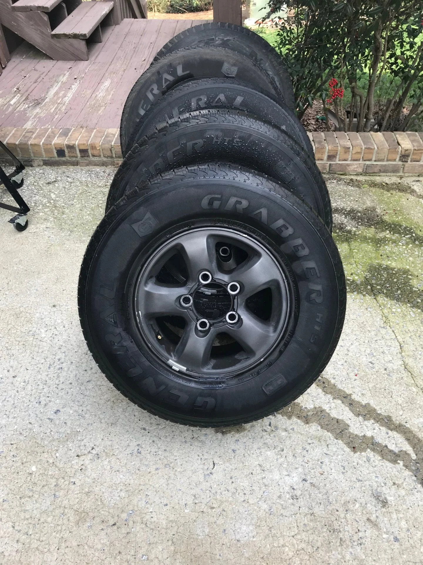 100 series rims1.webp
