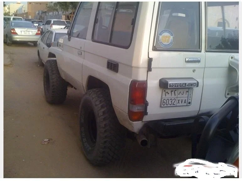 1114742d1358781348-landcruiser-kzj-70-sheryar-70a.webp