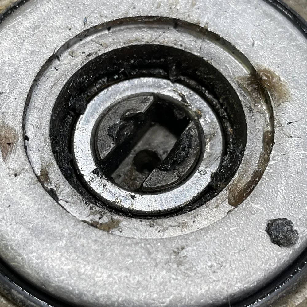 12-Winch-Motor-Engagement-Damage.webp