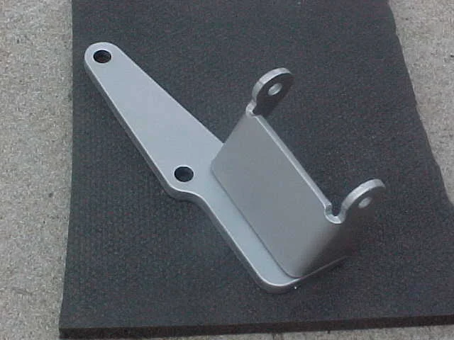122-PowerSteeringPumpBkt.jpg