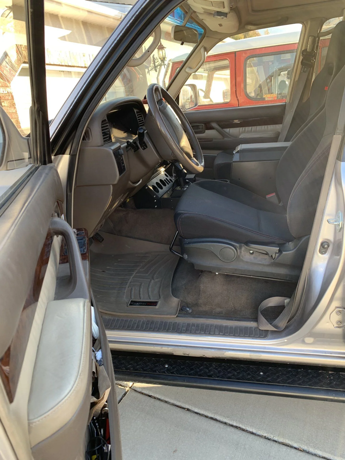 12269E01-BE55-4AA0-A6CA-1951E67E73AF.webp
