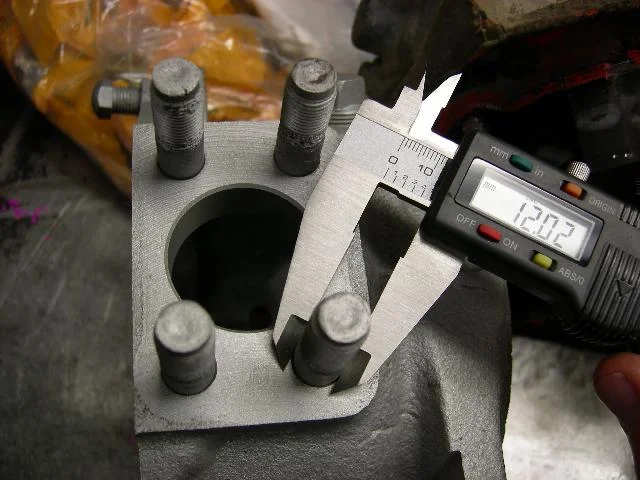 12MMKnuckle03.jpg