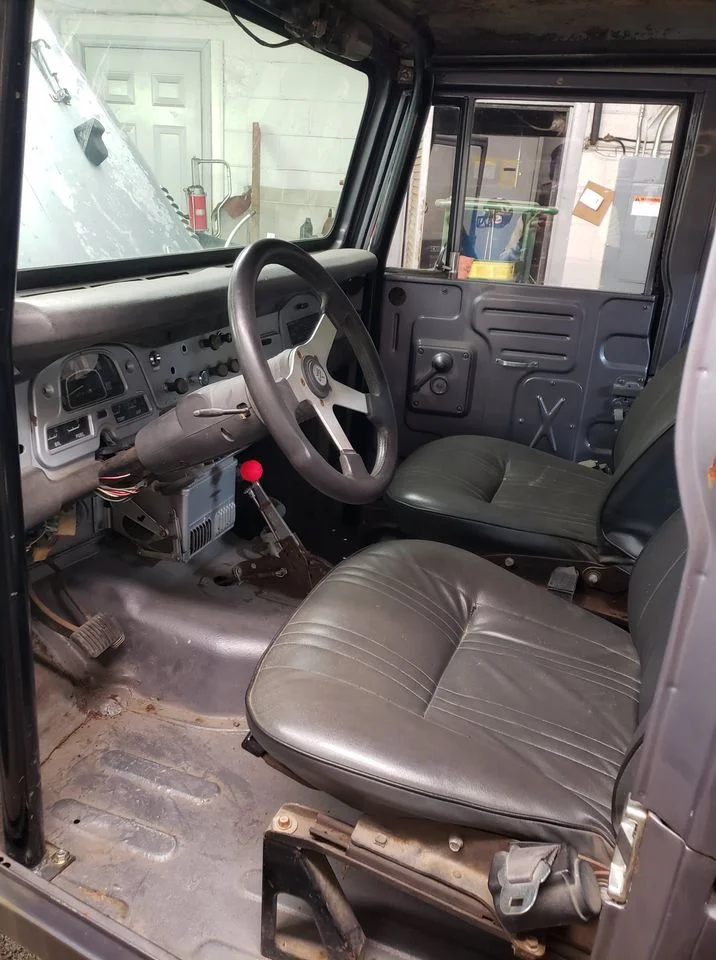 1974 Toyota FJ40 Silver V8 Auto on FB  Bristow, VA