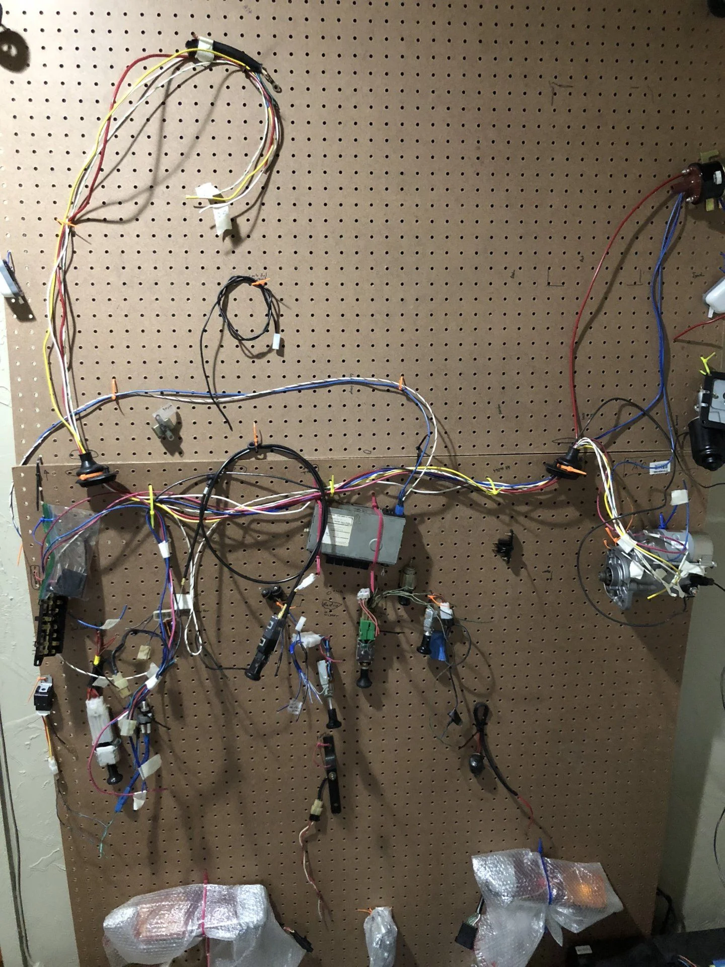 6 pin voltage regulator wiring help | IH8MUD Forum