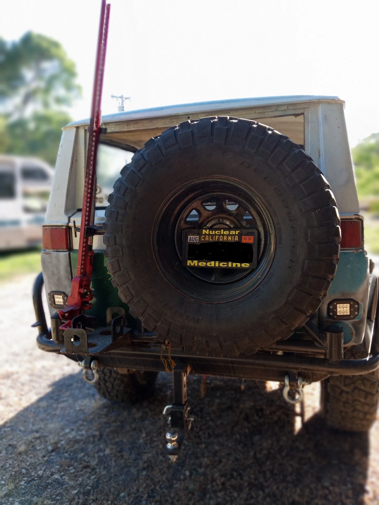 18 rear.webp