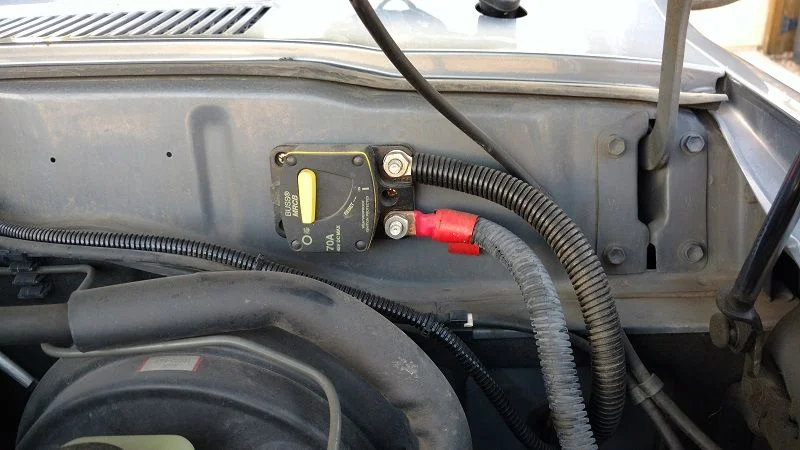 19 Rear fuse panel breaker.webp
