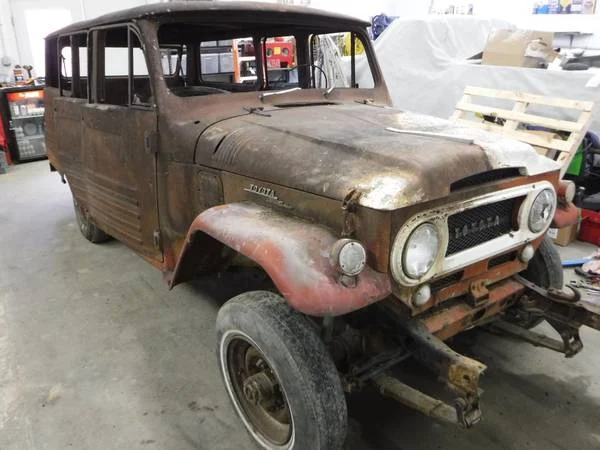 1965 Troopy parts.jpg