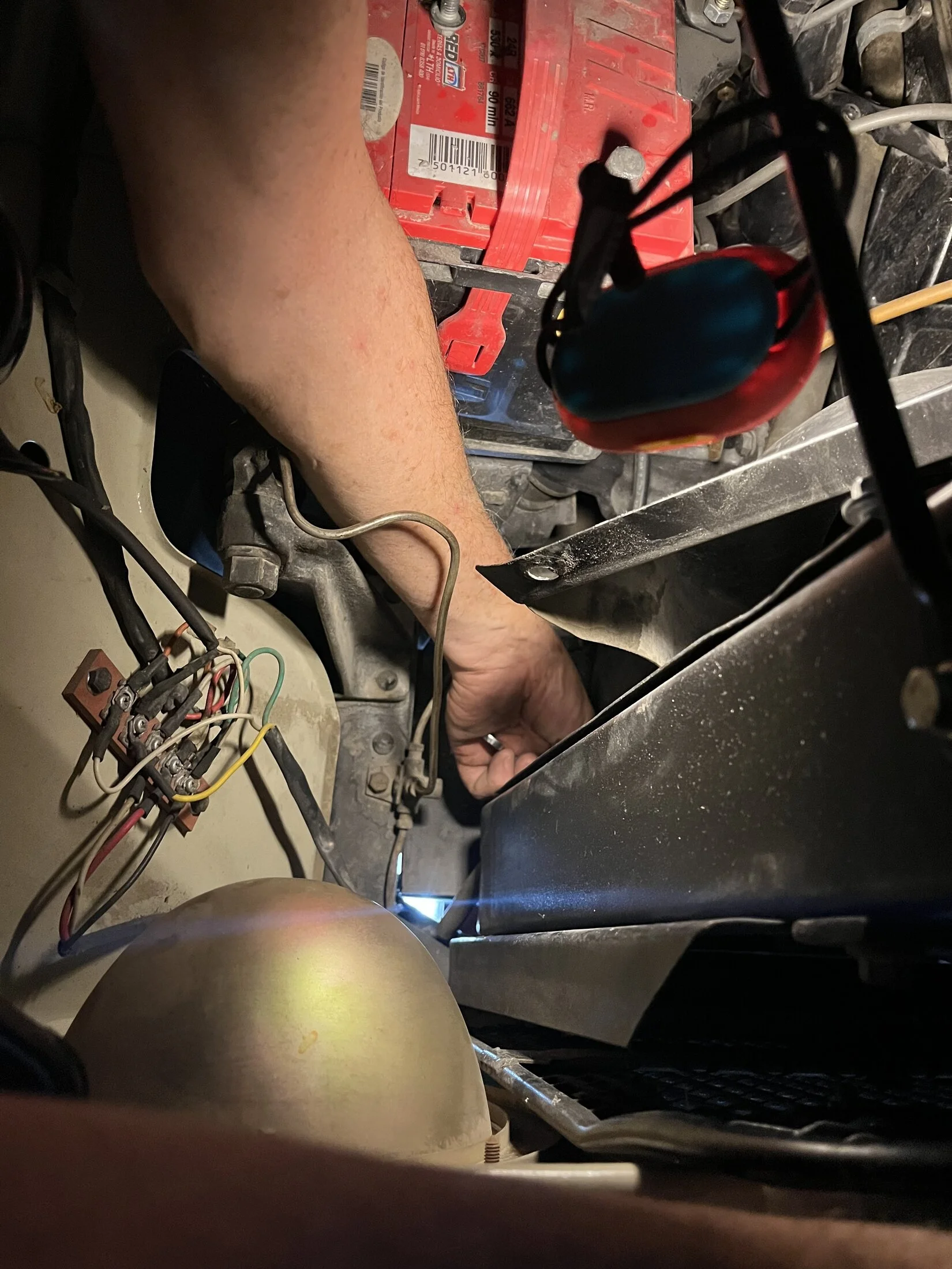 1965_FJ40_Repair_Water_pump4.webp