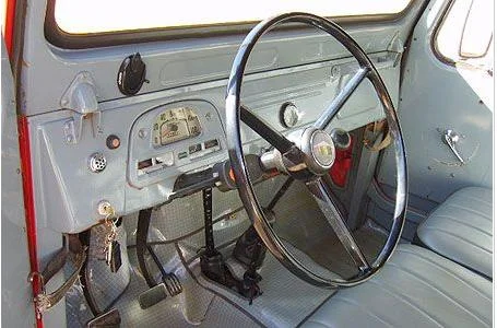 1966 bandeirante inside.webp