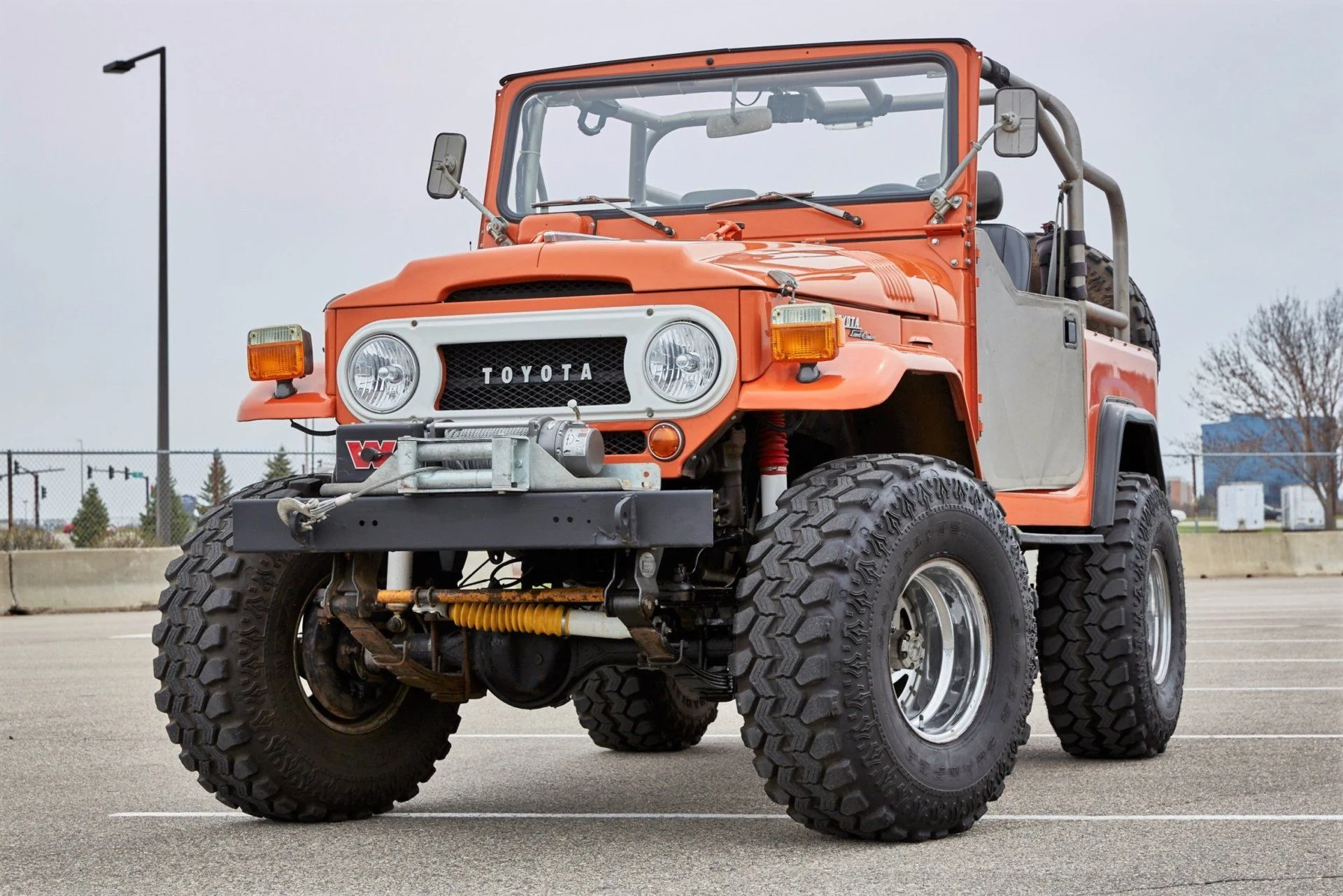 1969_toyota_land_cruiser_fj40_1556469055e7dff9f98764da69FJ40-64.jpg