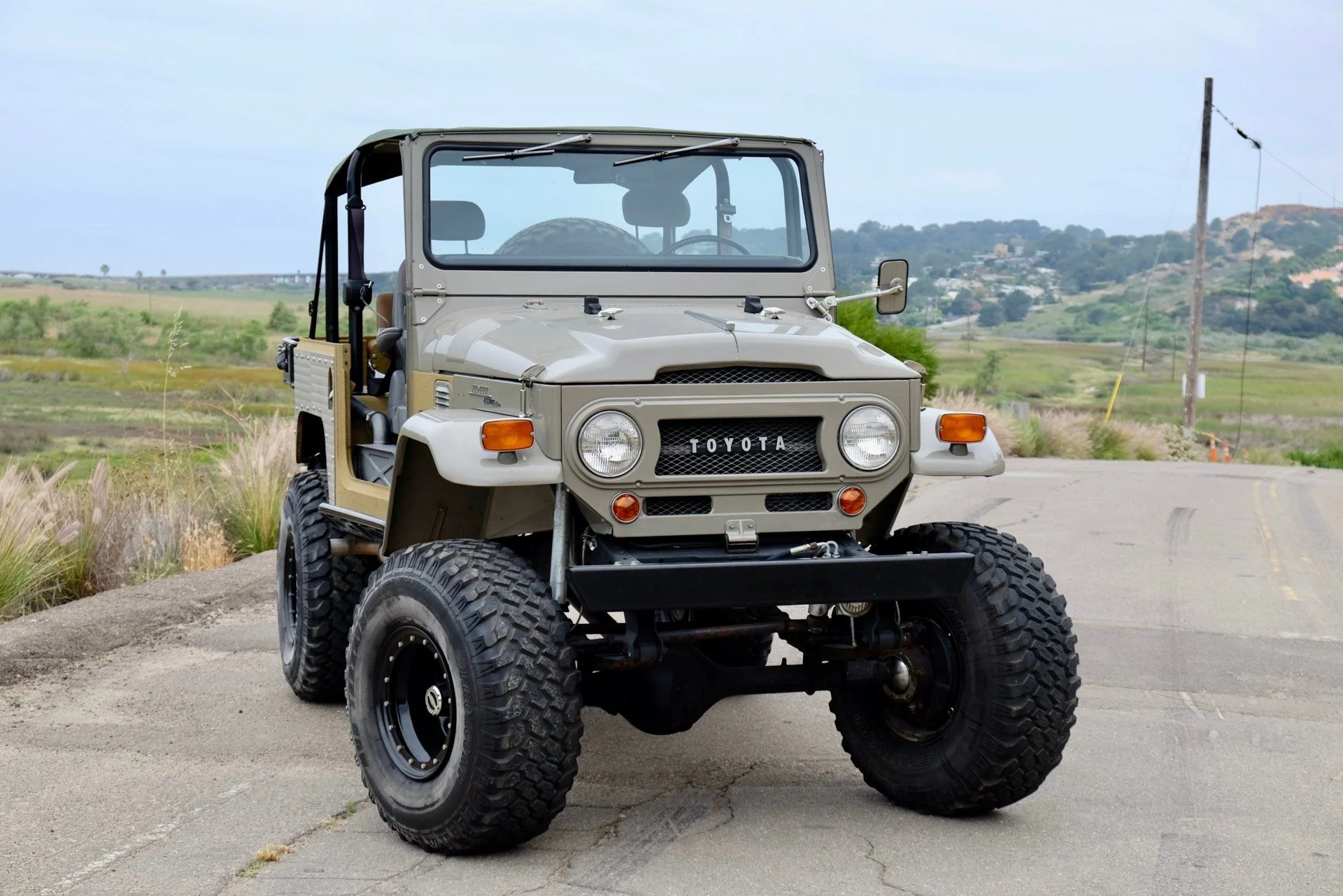 1970 Toyota FJ 1.jpeg