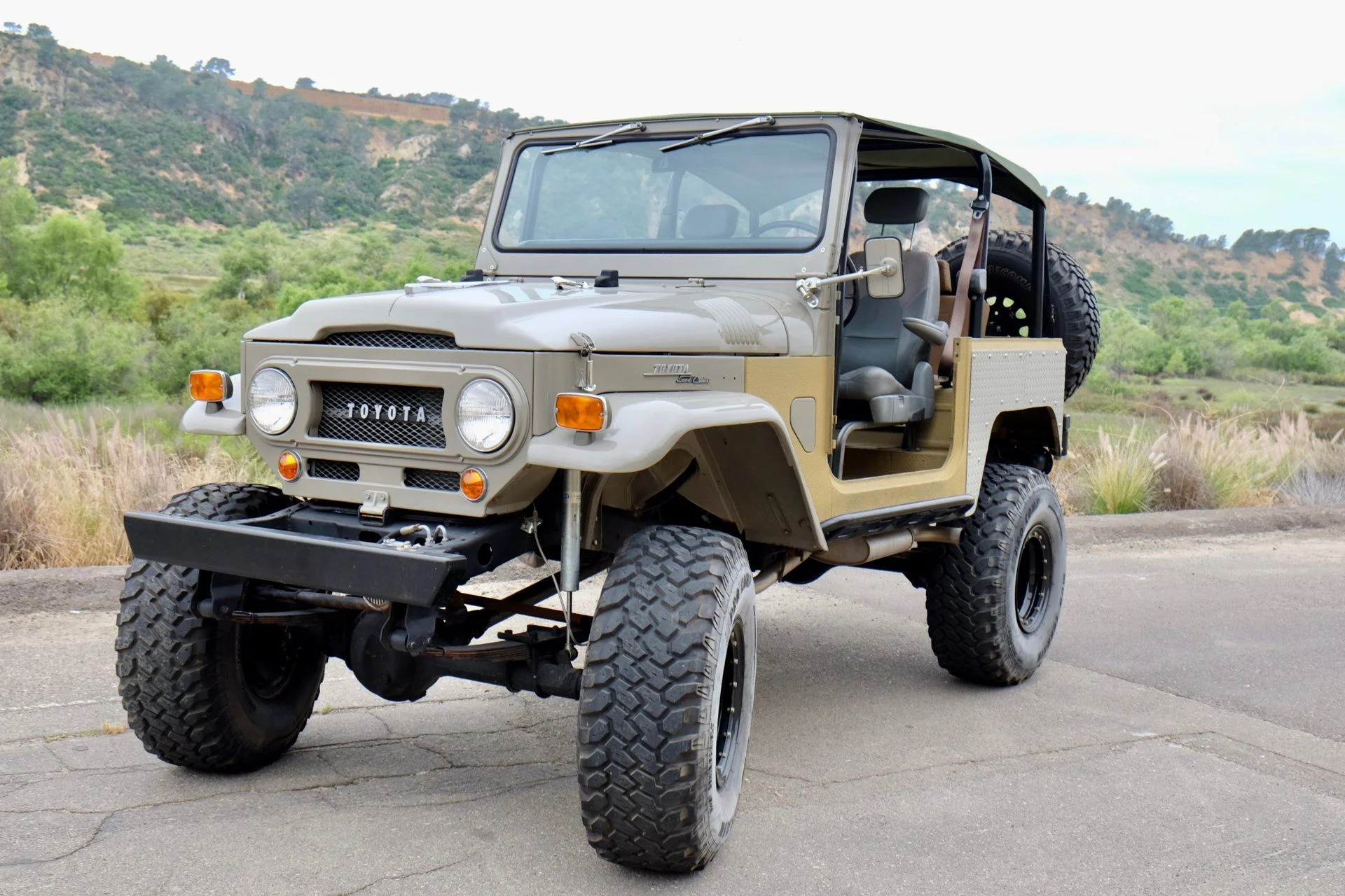 1970 Toyota FJ 3.jpeg