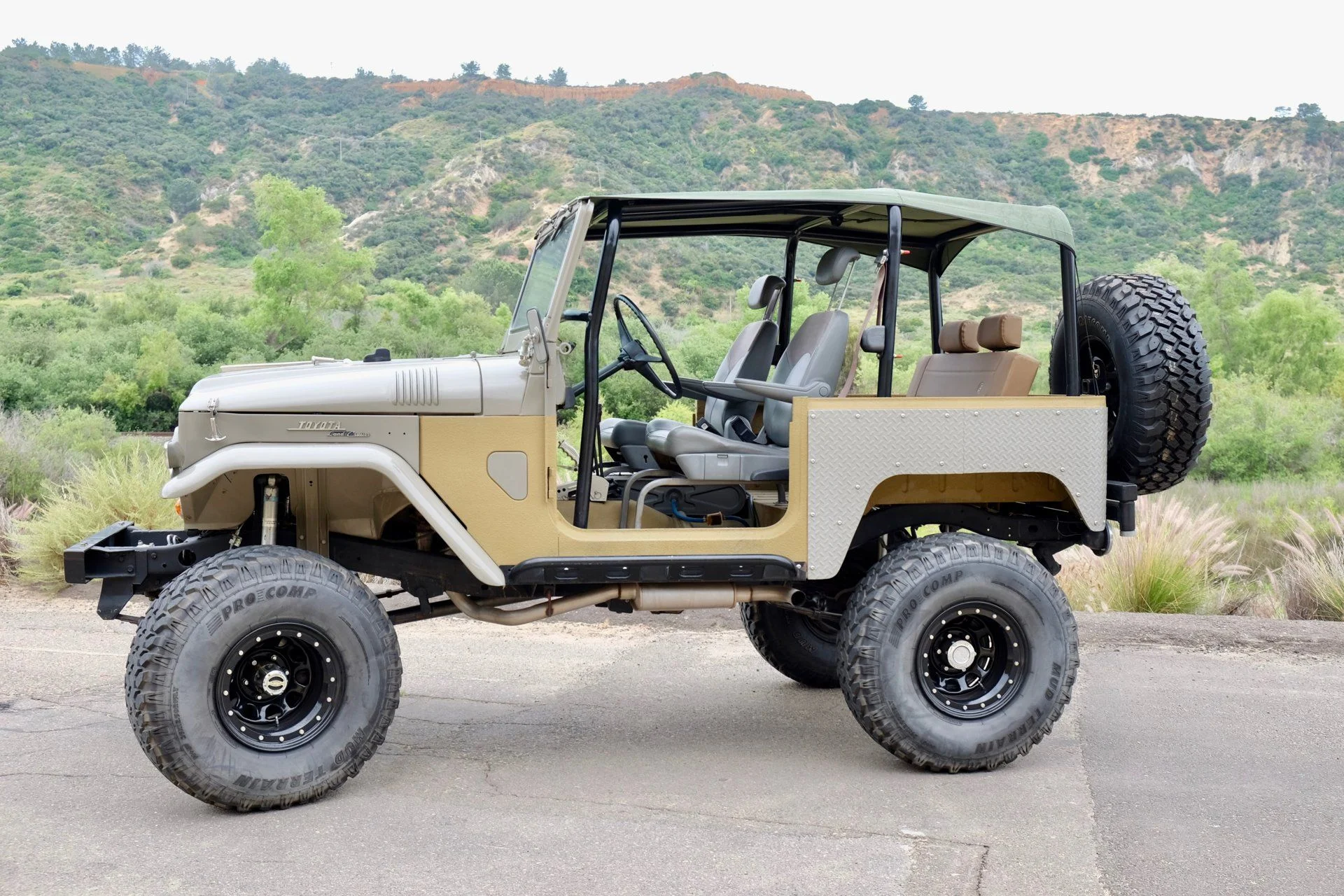 1970 Toyota FJ 5.jpeg
