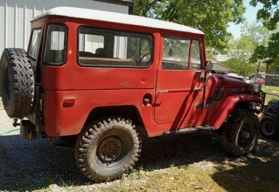 1971 FJ40  2.jpg