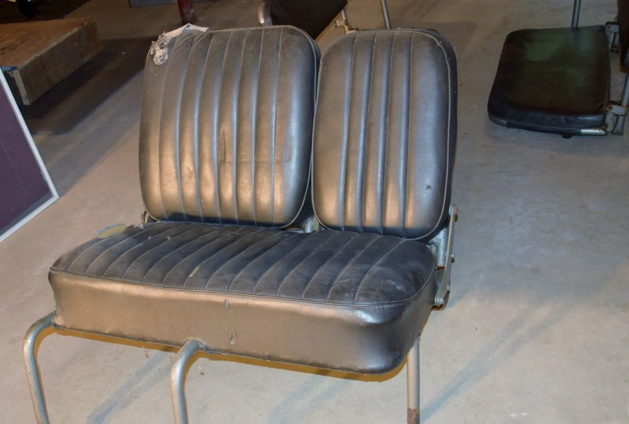 1972 Landcruiser Front Seats (2).webp