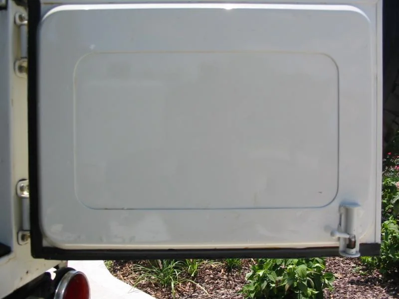 1973 FJ 40 White Cruiser 024.webp