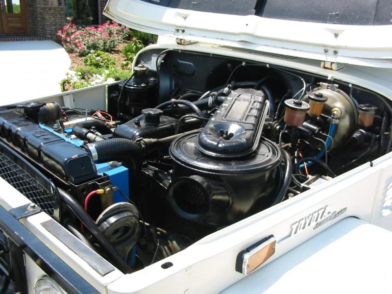 1973 FJ 40 White Cruiser 035.webp