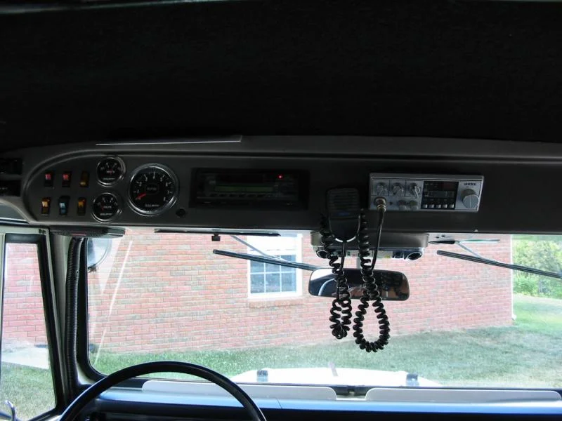 1973 FJ 40 White Cruiser 039.webp