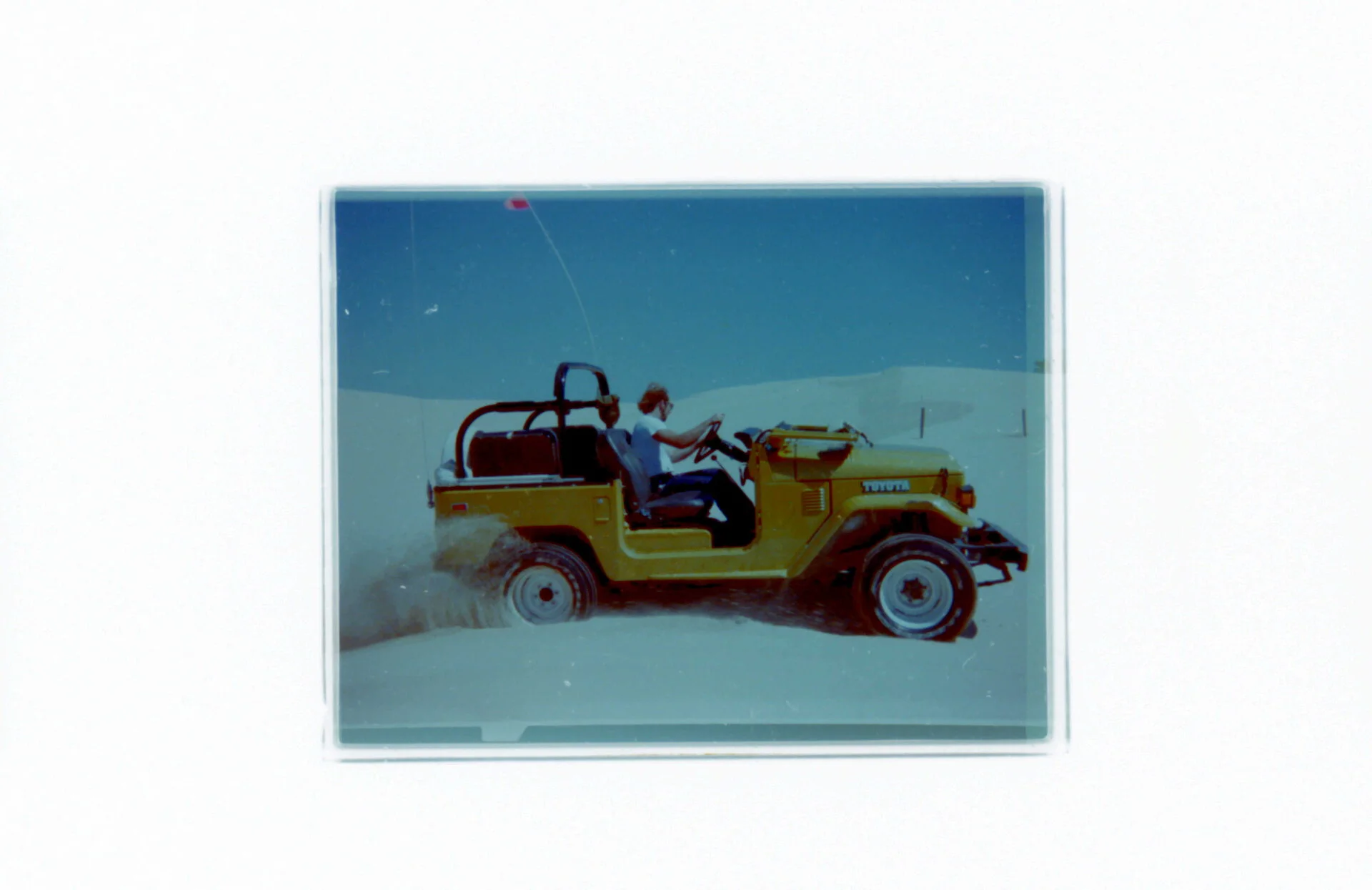 1975FJ40_1977_MichiganSandDunes1.webp