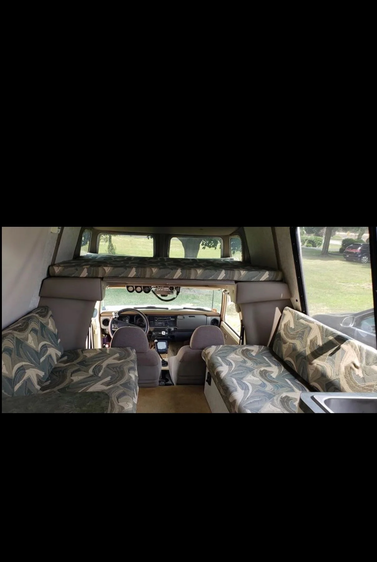 1978 Chinook Interior.webp