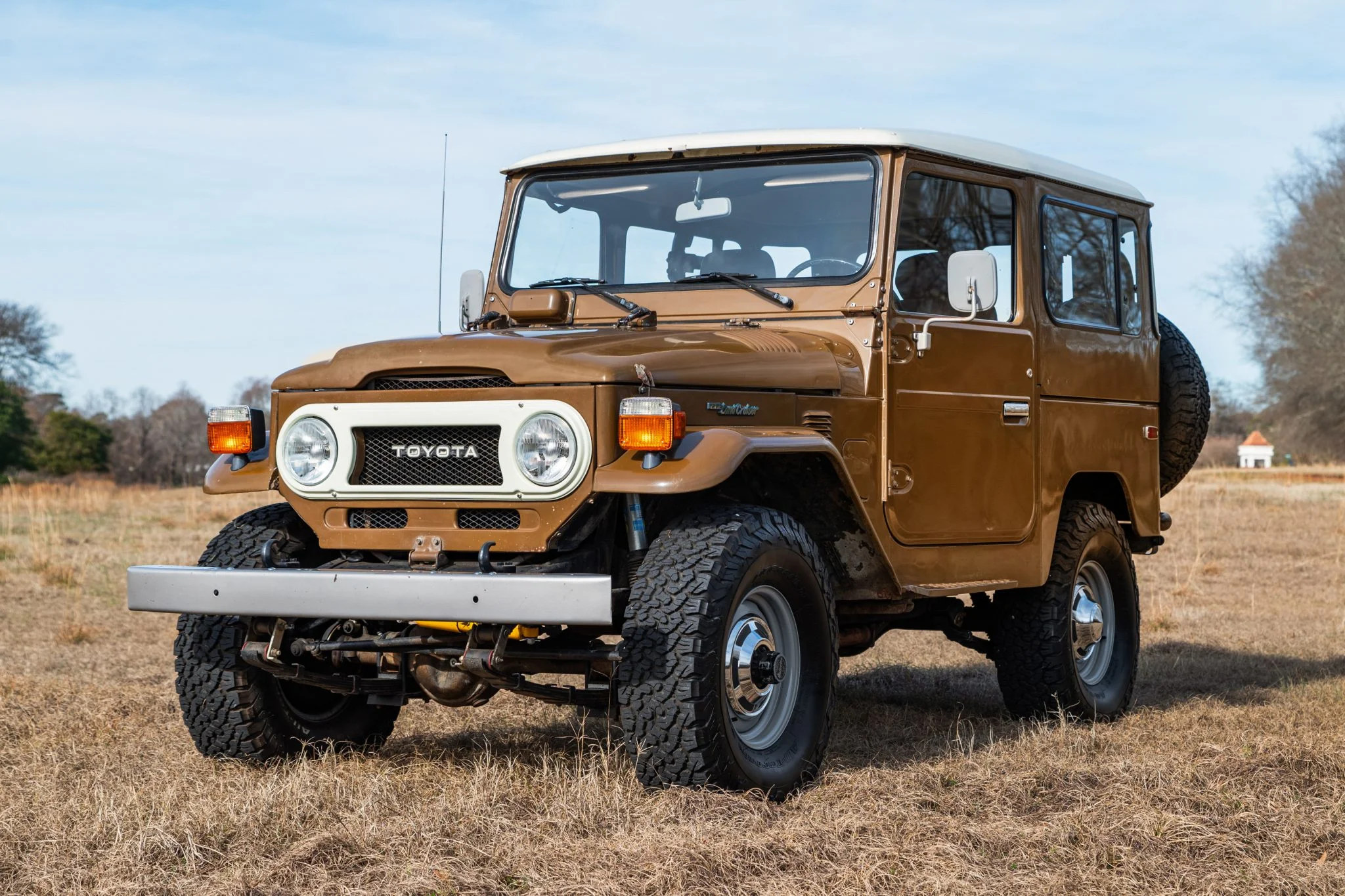 1978_toyota_land-cruiser-fj40_1978_toyota_land-cruiser-fj40_8ae1f1c4-3e5c-4d4d-ba4d-b8d6faba8...webp