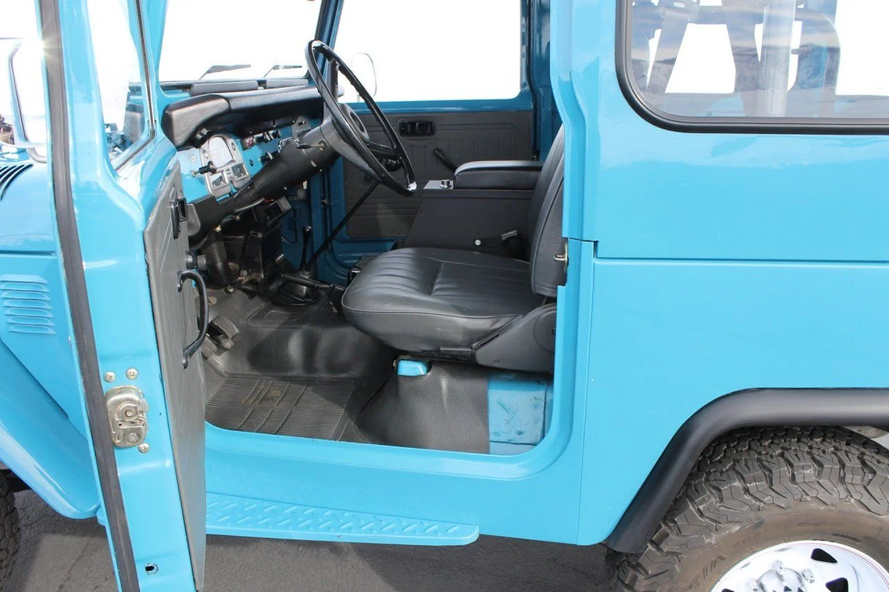 1979ToyotaFJ40Blue_FJ40299273 (81).webp