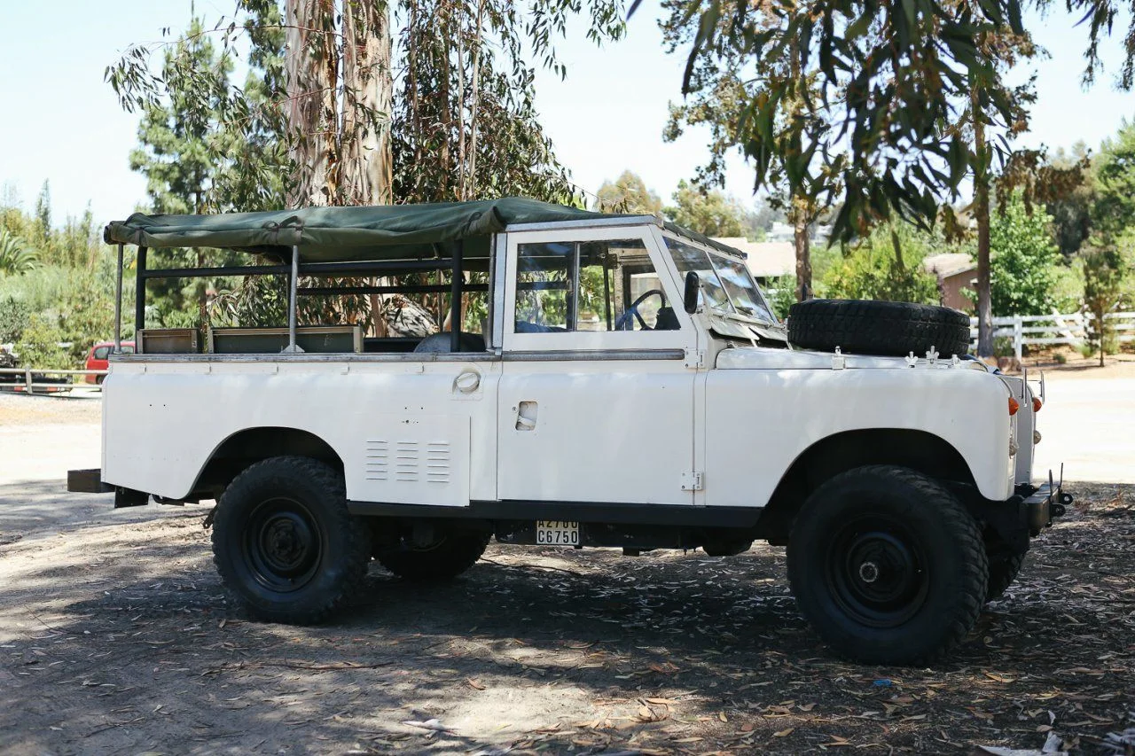 1980-Land-Rover-Series-3-003.webp