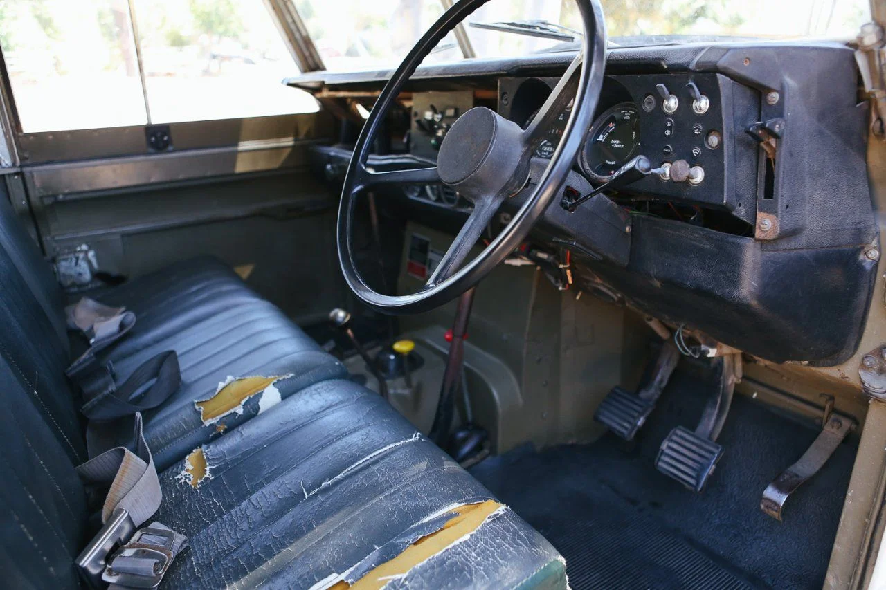 1980-Land-Rover-Series-3-021.webp